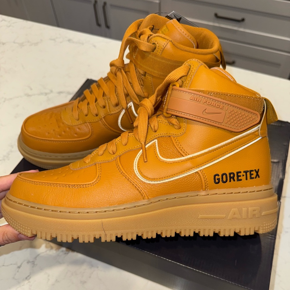 Nike Air Force 1 GORE-TEX Boot in Flax Wheat CT2815-200